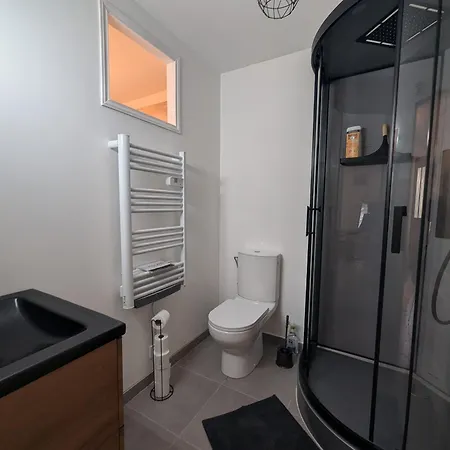 Confortable Avec Espace Extérieur Privatif - Fr-1-611-109 Hébergement de vacances